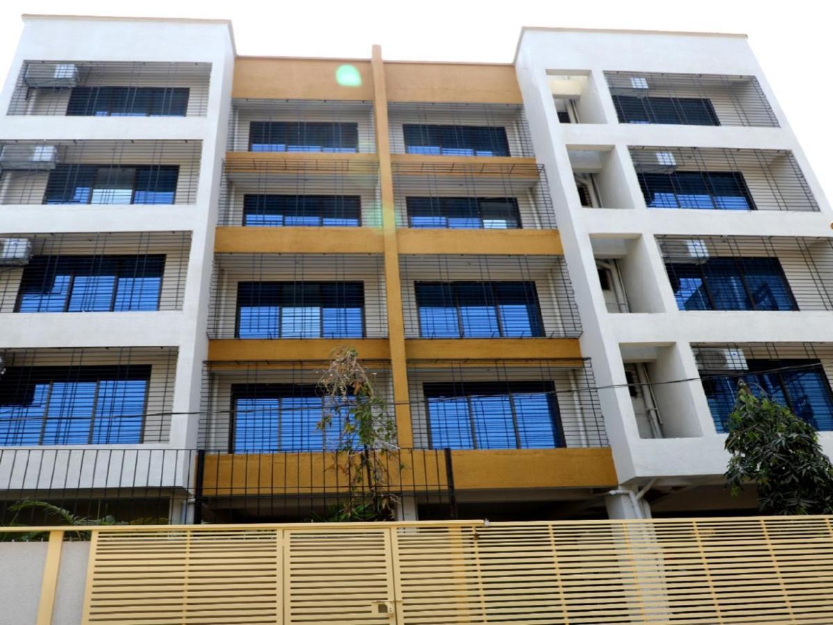 Hotel Satyam Residency ナビムンバイ エクステリア 写真
