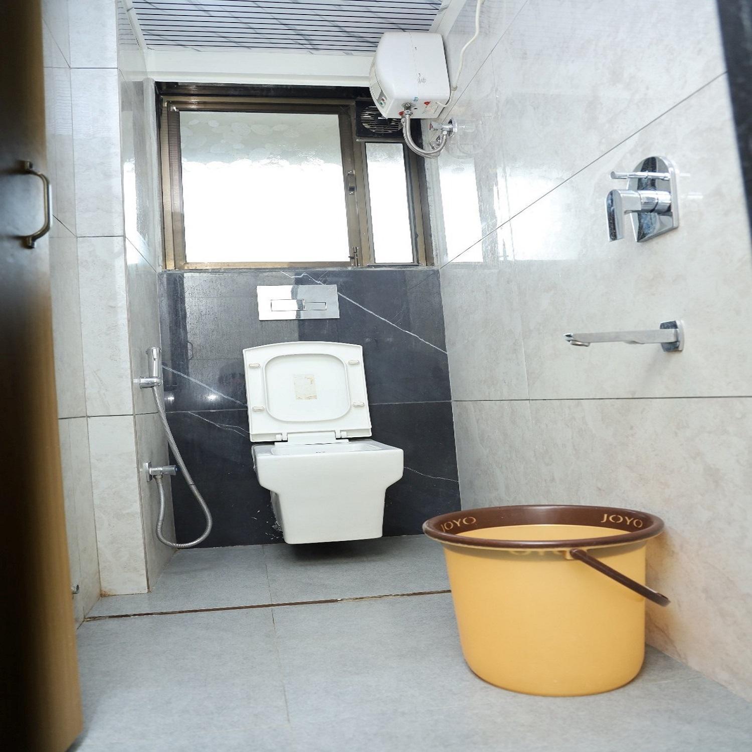 Hotel Satyam Residency ナビムンバイ エクステリア 写真